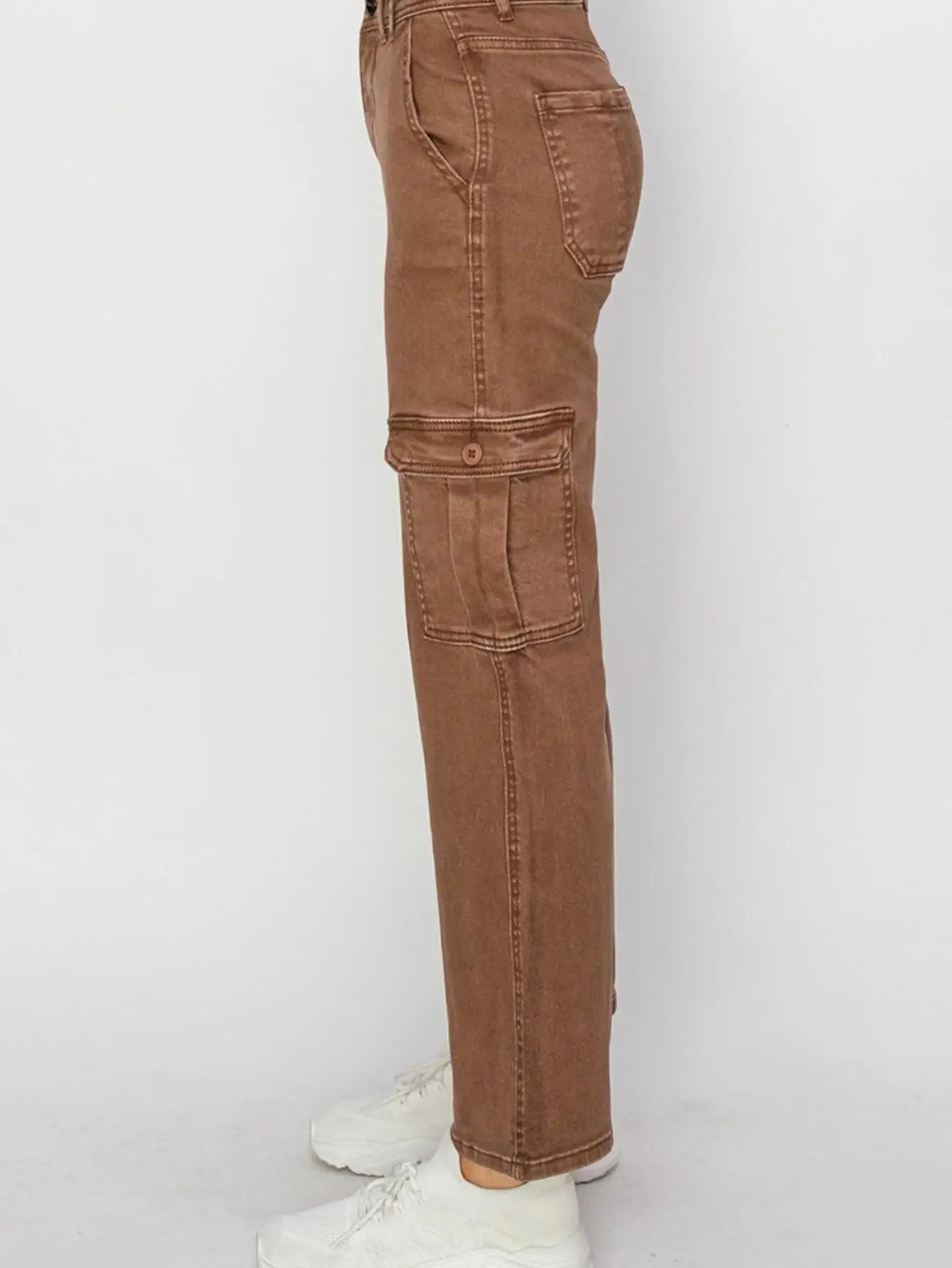 Women’s Casual Cargo Jeans High-Waisted Cargo Cropped Pants Espresso with Wide Leg and Utility Pockets Cropped Length Button an