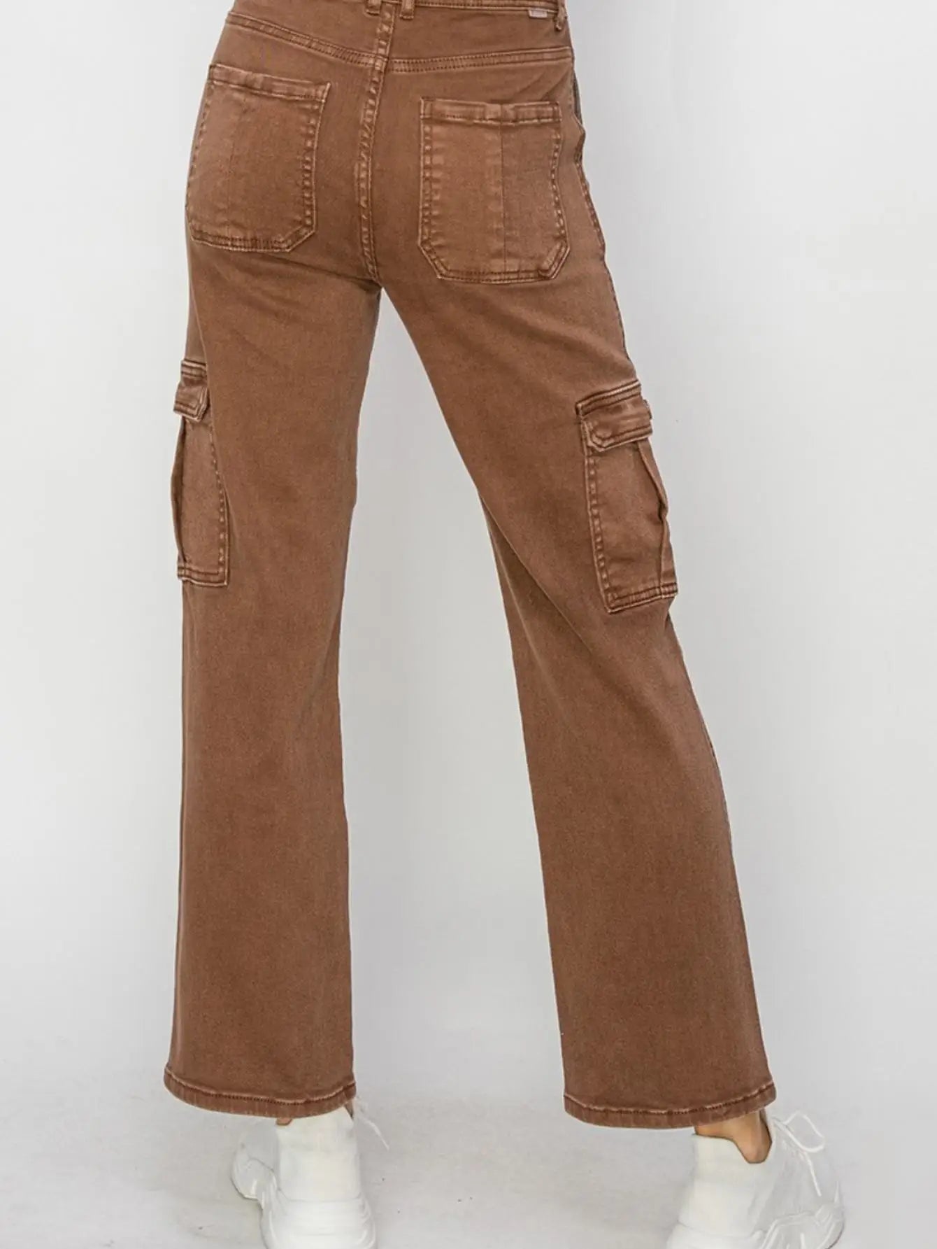 Women’s Casual Cargo Jeans High-Waisted Cargo Cropped Pants Espresso with Wide Leg and Utility Pockets Cropped Length Button an