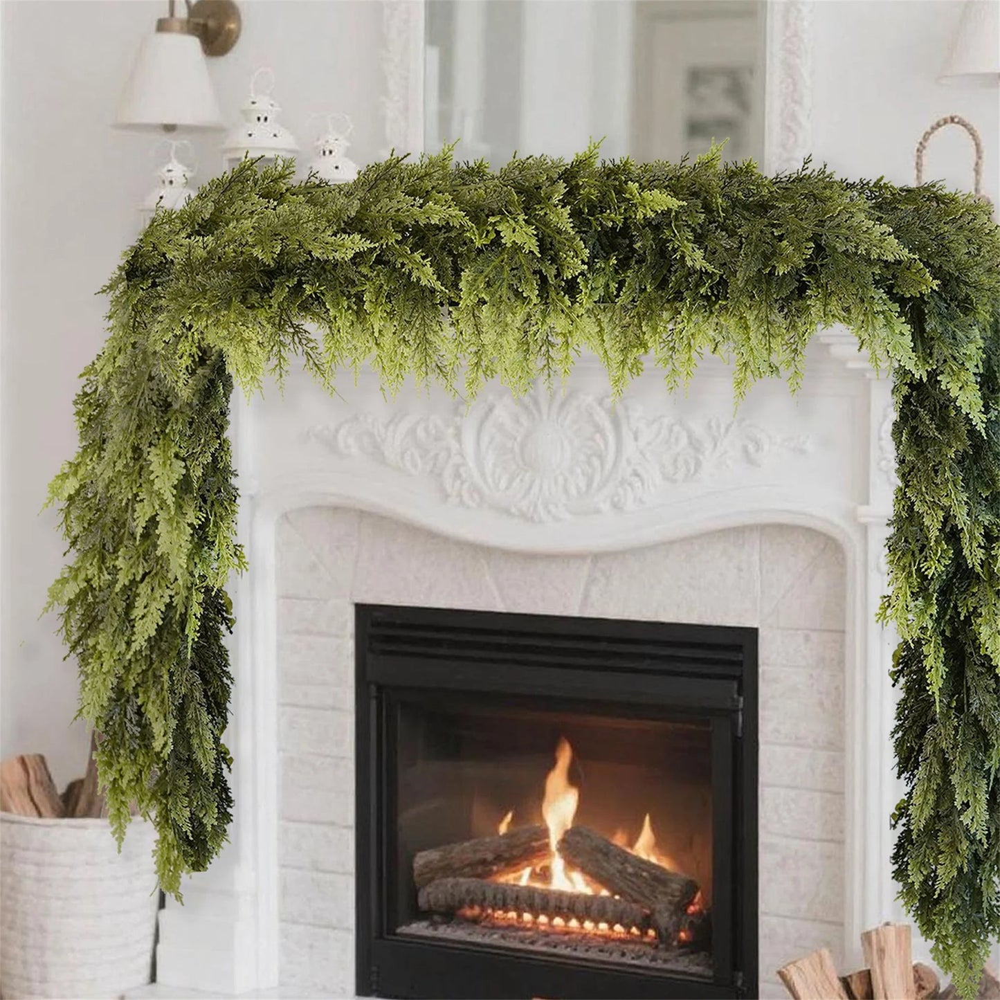 Artificial Pine Garland with Red Berries and Pine Cones for Christmas Home Party Decoration Festive Greenery Vine Décor