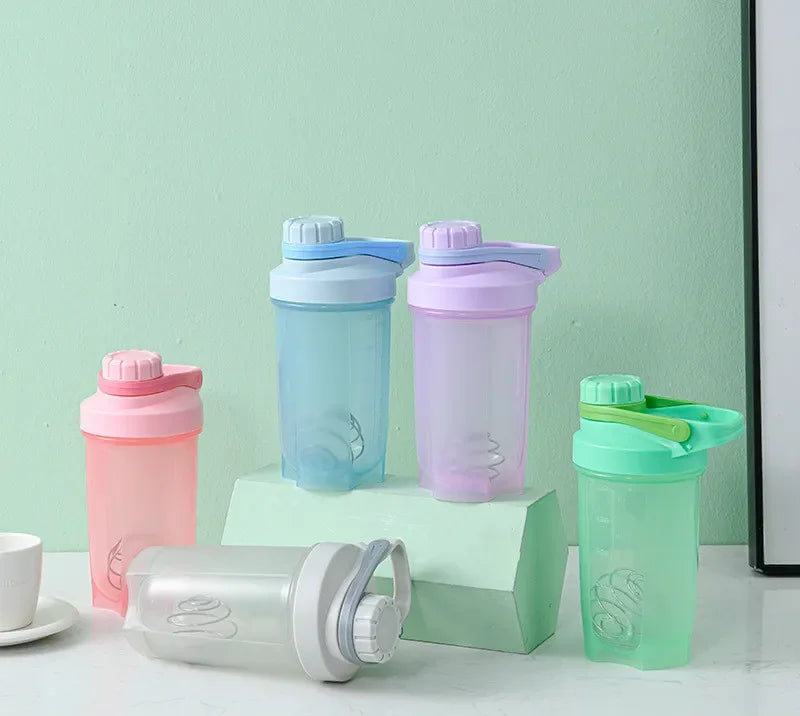 500ml Protable Shaker Bottle Whey Protein Powder Gym Sports Bottle with Stirring Ball Leak Proof Lid Travel Outdoor Water Bottle