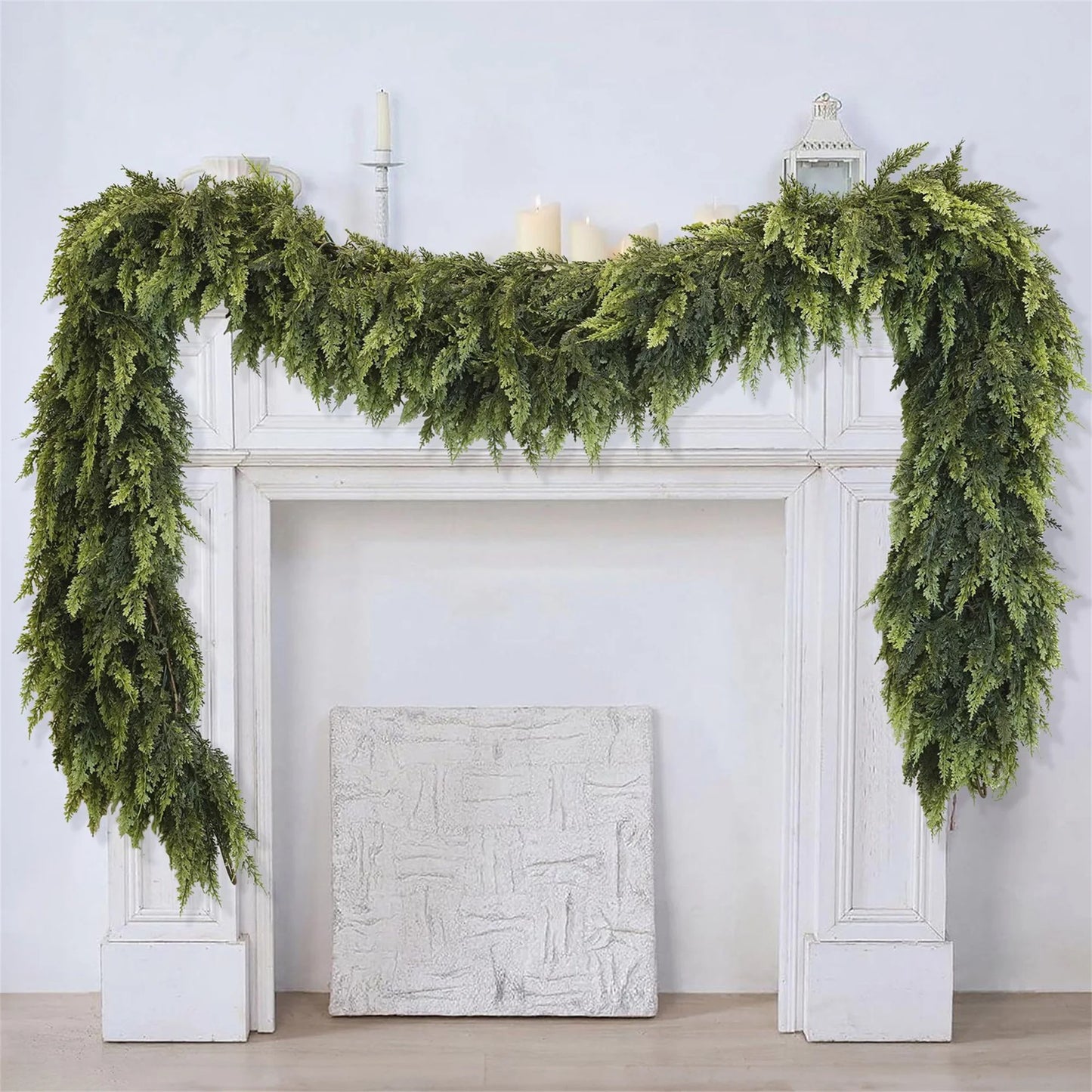 Artificial Pine Garland with Red Berries and Pine Cones for Christmas Home Party Decoration Festive Greenery Vine Décor