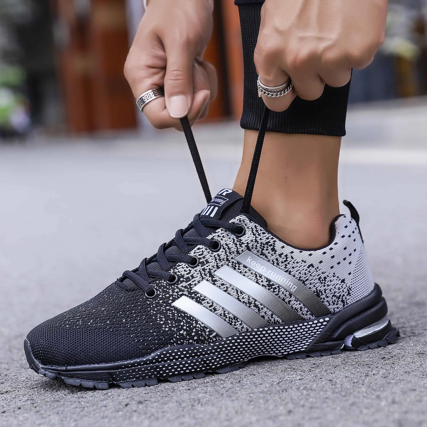 Men's Mesh Breathable Casual Shoes Non-Slip Stable Shock Absorption Lightweight Sneakers Couple Basket Home 2026
