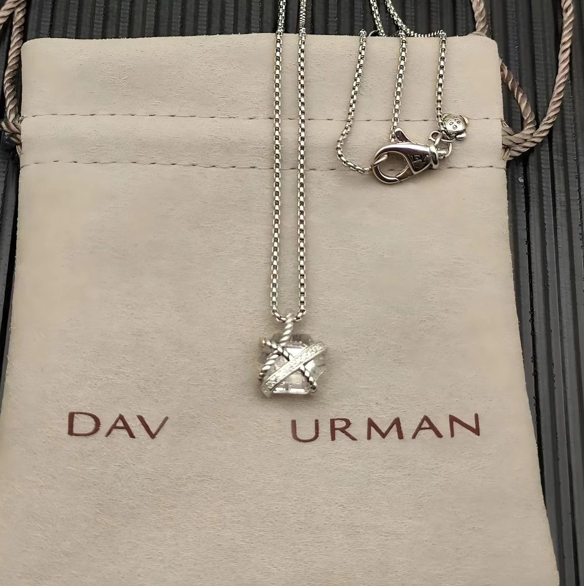 2026 Valentine Classic Love Star Pearl Pendant Necklace Temperament Exquisite and Elegant Jewelry Suitable for Any Occasion