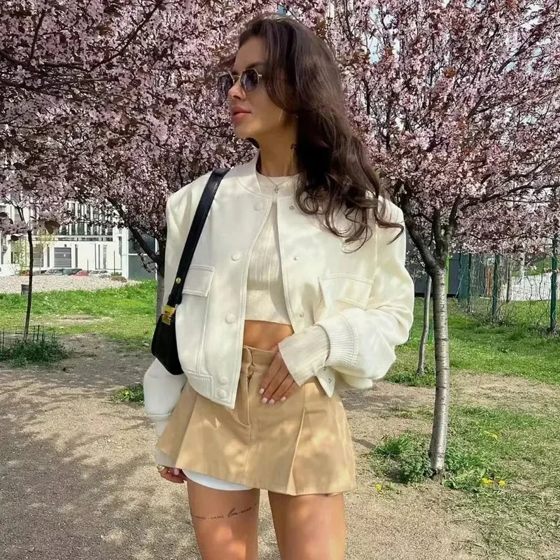 1PCS Woman Bomber Jacket Coat White Autumn Winter Button Baseball Aviator Cropped Jackets for Women Long Sleeve Crop Outerwear