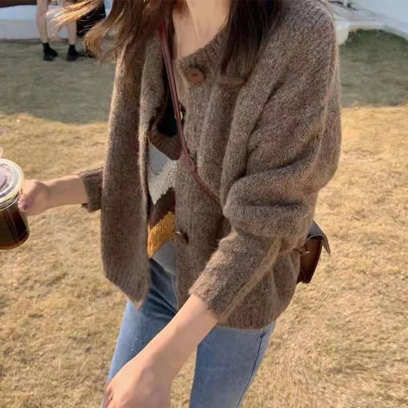 Avocado green Knitted Cardigan Sweater Women's long sleeve Vintage Outerwear Gentle Top V-neck Long Sleeve Regular Fit