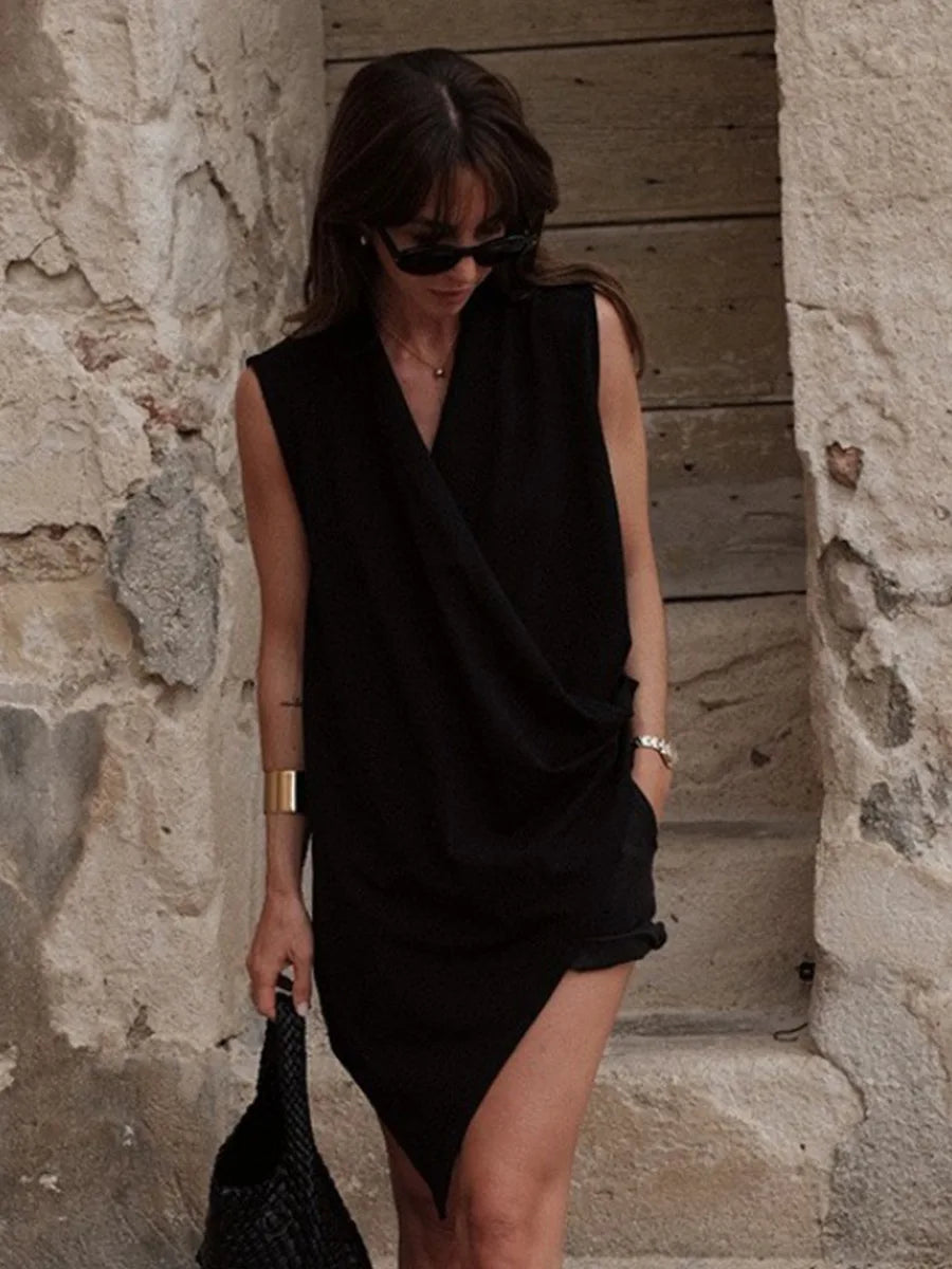 2026 Summer New Women  Sleeveless Irregular  Solid  Color, Button V-neck Vest Top