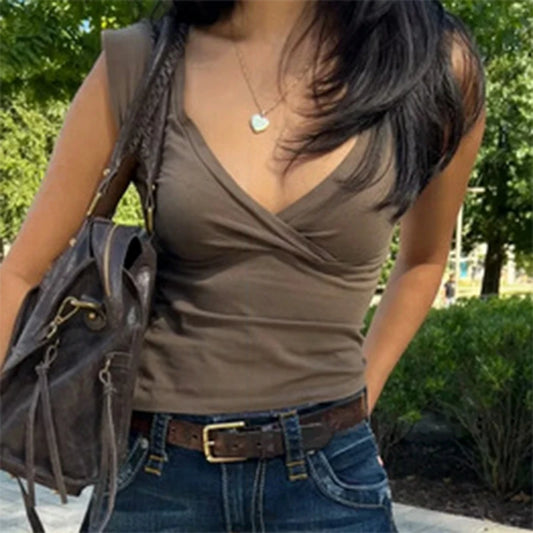Women Casual V Neck Tank Tops Summer Solid Color Slim Fit Going Out Vest Teen Girls Crop Tops Preppy Basic Baby Tees