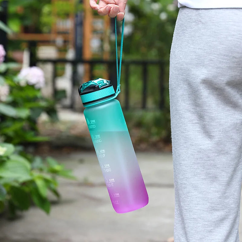 1 Liter Large Capacity Sports Water Bottle with Time-Tracking Straw Leak Proof Locking Flip Cover for Outdoor Fitness