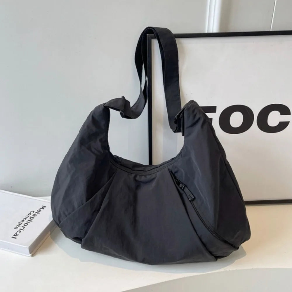 Nylon Shoulder Bags Tote Bag Large Capacity Casual Dumpling Bag Solid Color Fold Oxford Cloth Underarm Bag Girls