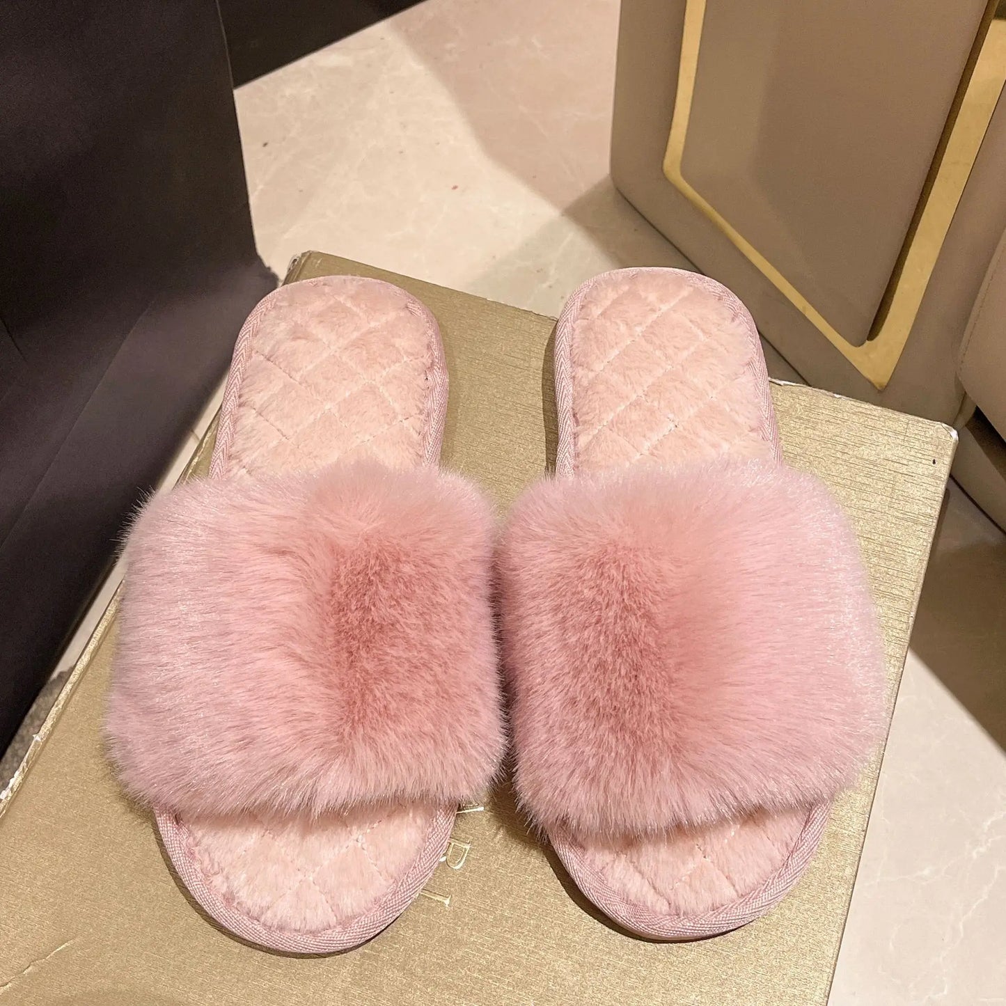 Casual Fluffy Slippers Women House Flat Warm Plush Designer Shoes Ladies Fashion Trend Winter Platform Footwear Elegant Open Toe