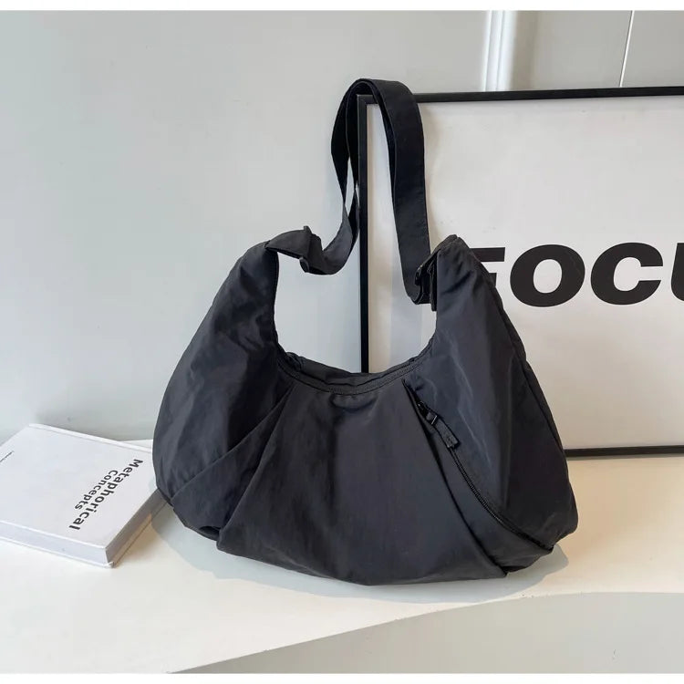 Nylon Shoulder Bags Tote Bag Large Capacity Casual Dumpling Bag Solid Color Fold Oxford Cloth Underarm Bag Girls