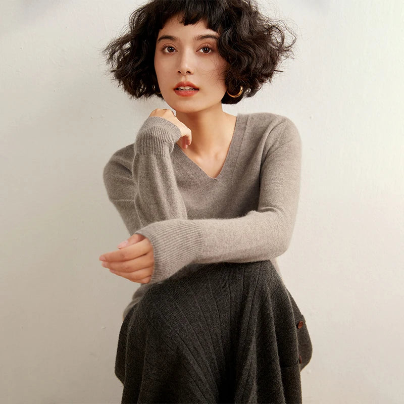 Autumn And Winter New Women's Cashmere Sweater 100% Pure Cashmere V-neck Knitted Pullover Long Sleeved Hot Selling Women's Top
