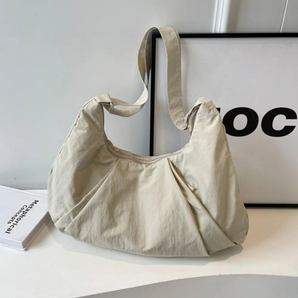 Nylon Shoulder Bags Tote Bag Large Capacity Casual Dumpling Bag Solid Color Fold Oxford Cloth Underarm Bag Girls
