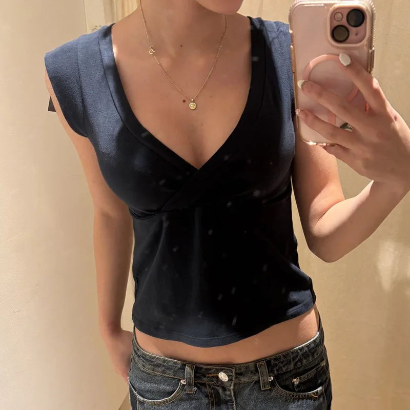 Women Casual V Neck Tank Tops Summer Solid Color Slim Fit Going Out Vest Teen Girls Crop Tops Preppy Basic Baby Tees