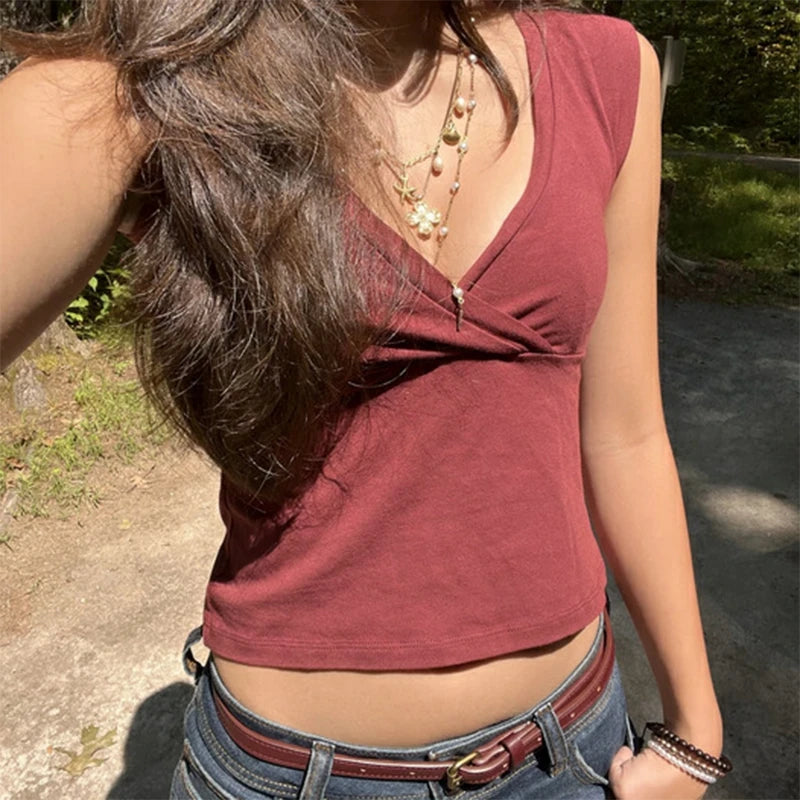 Women Casual V Neck Tank Tops Summer Solid Color Slim Fit Going Out Vest Teen Girls Crop Tops Preppy Basic Baby Tees